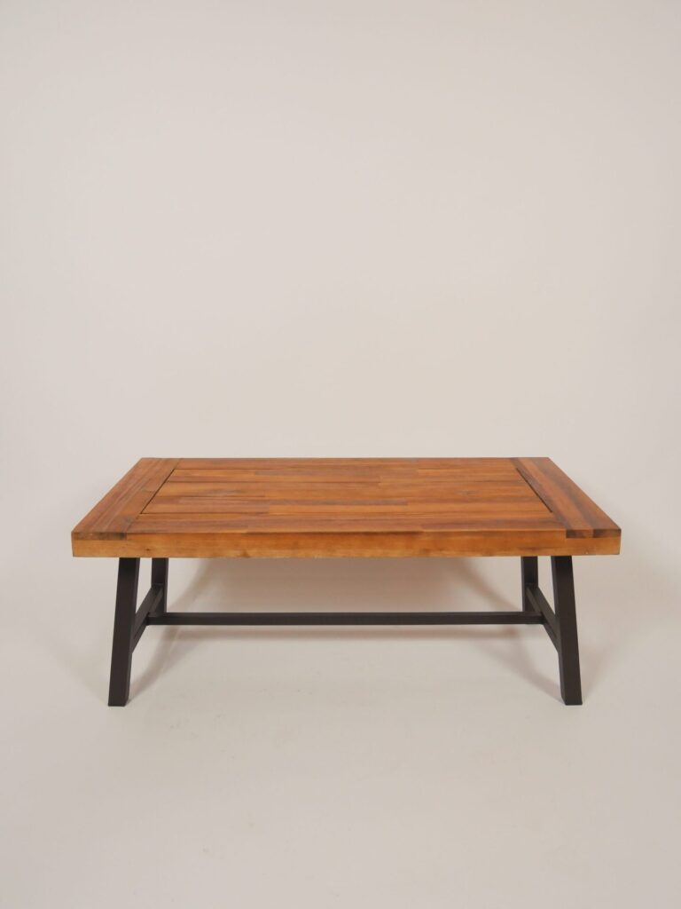 ACACIA WOOD COFFEE TABLE