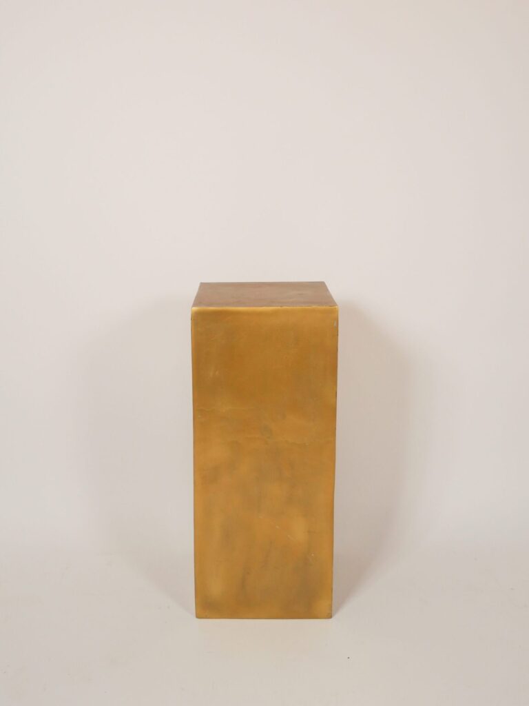 LARGE AGRA PEDESTAL