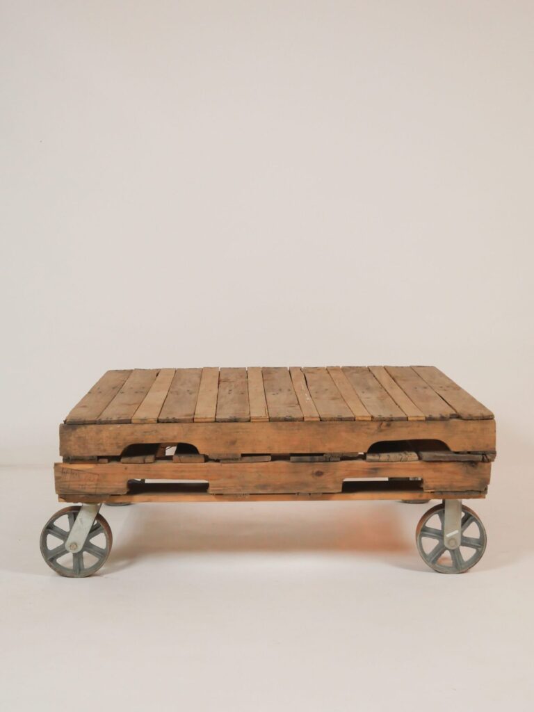 PALLET COFFEE TABLE WITH CASTERS