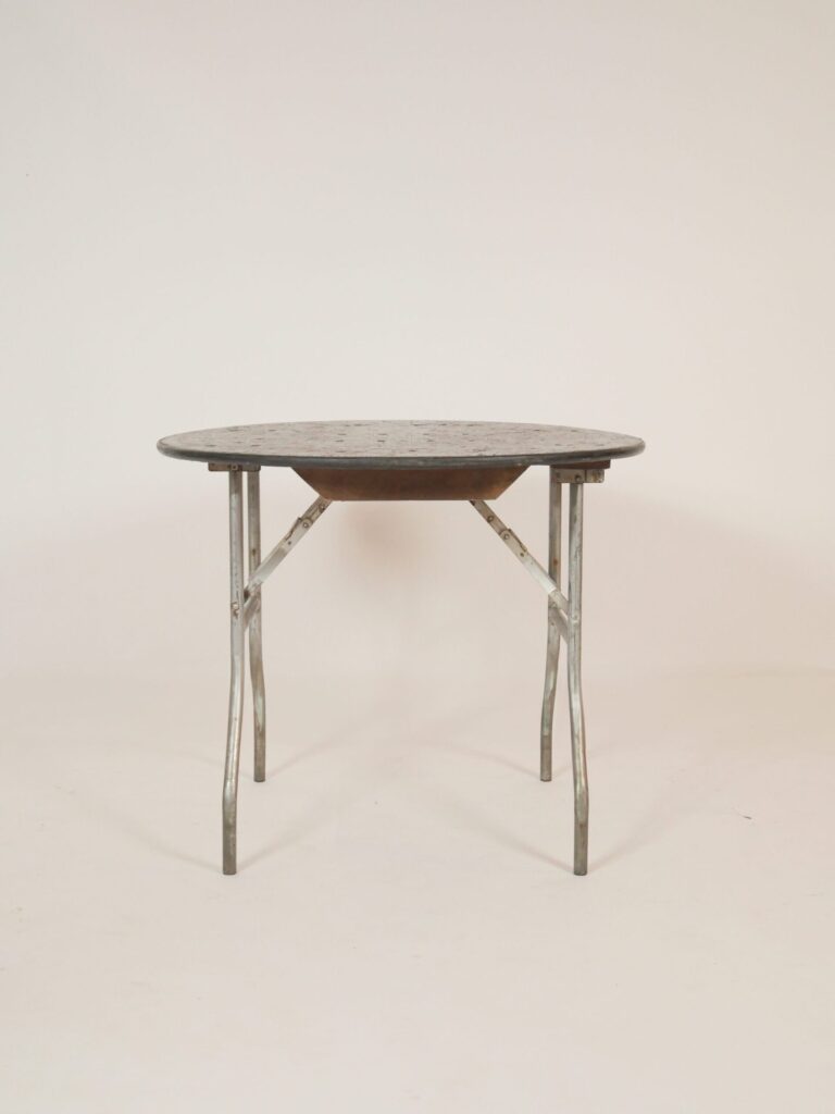 36" ROUND TABLE