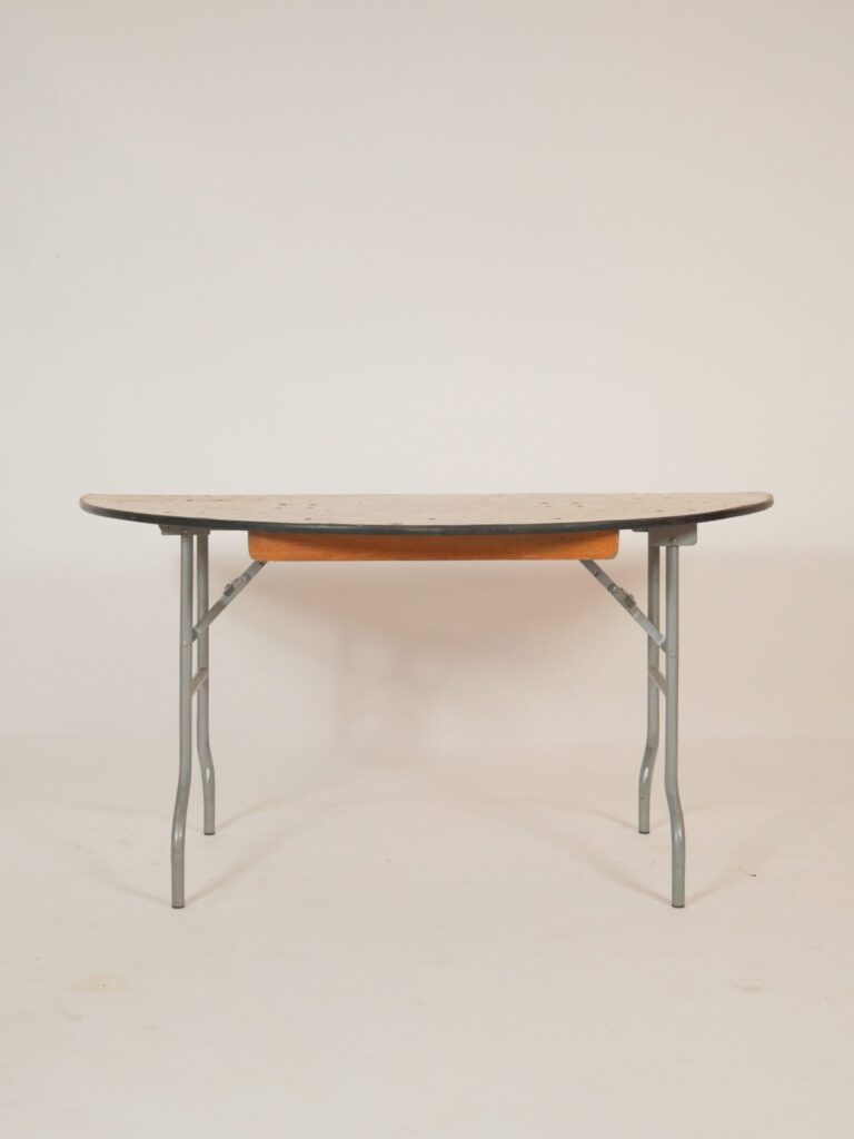 5' SERPENTINE TABLE