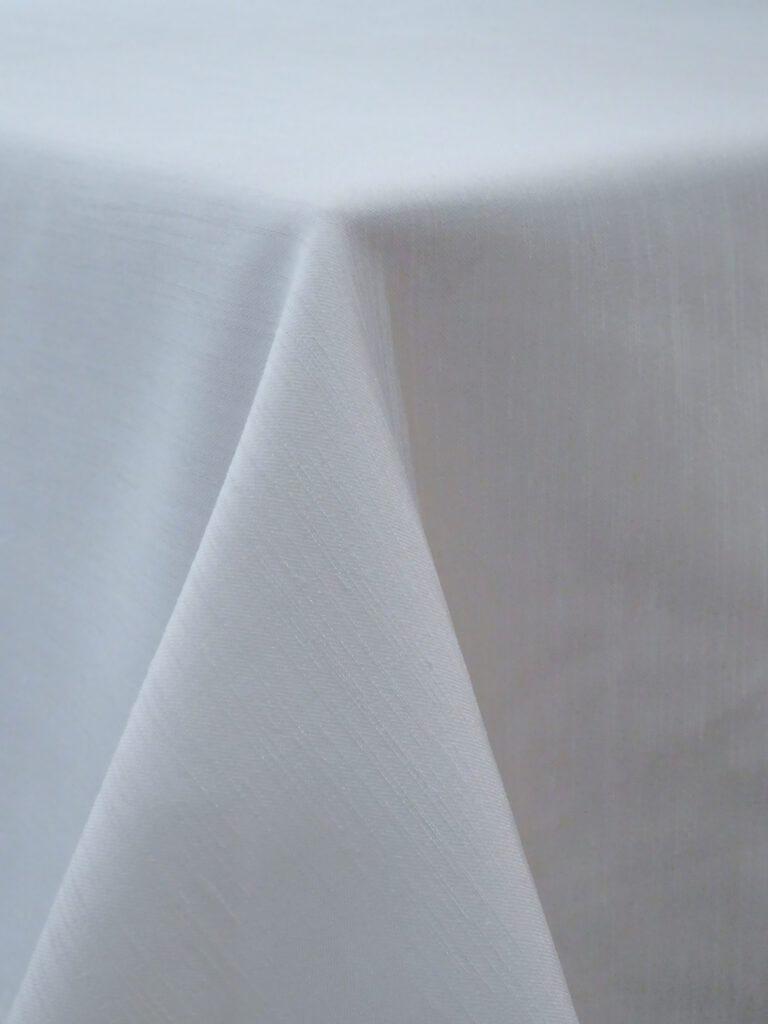 WHITE MAJESTIC