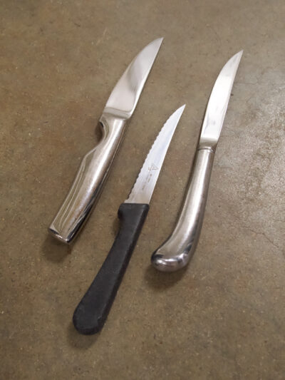 STEAK KNIVES
