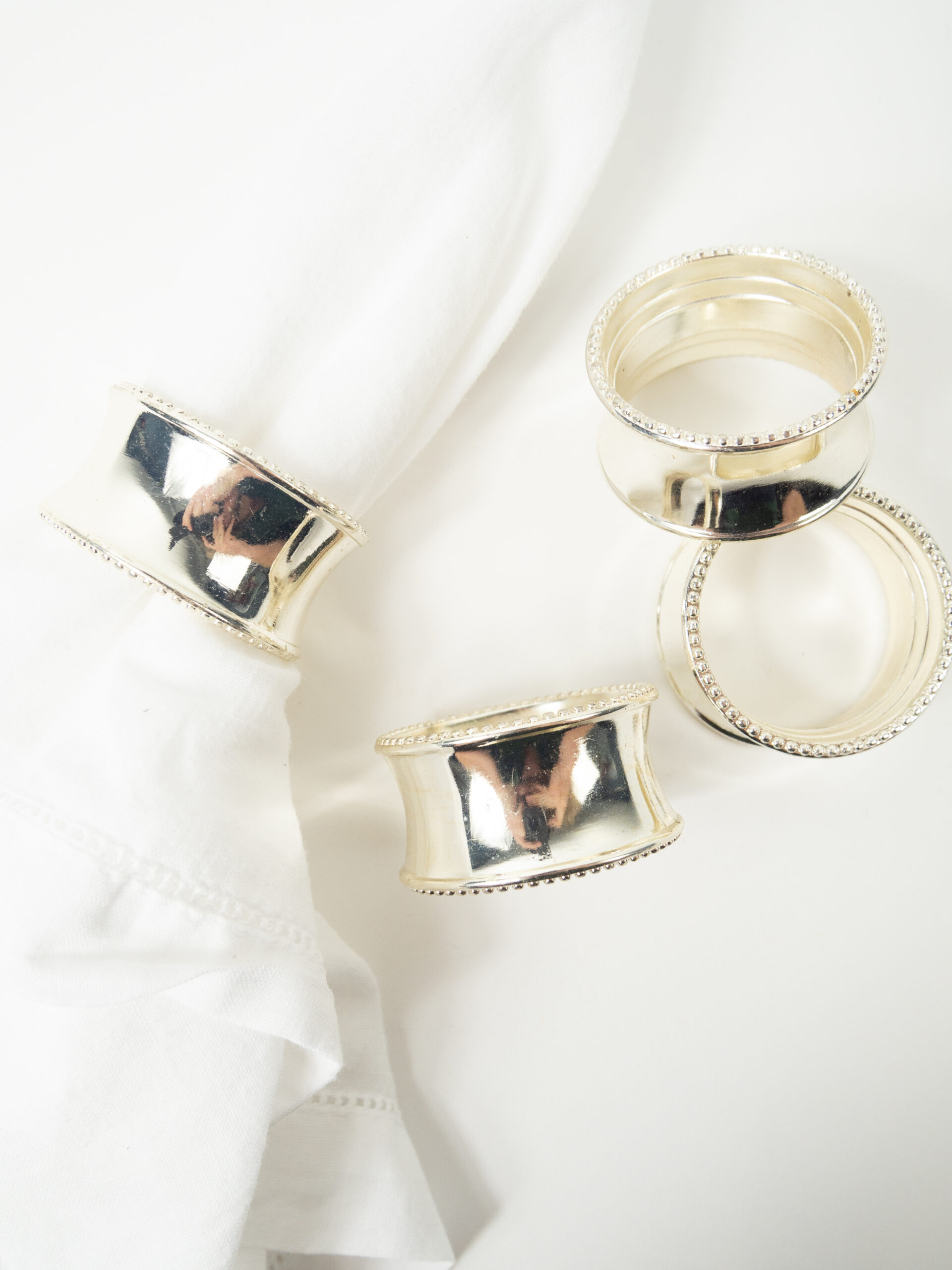 SILVER ROUND NAPKIN RING
