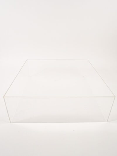 ACRYLIC CAKE STAND 18"X18"