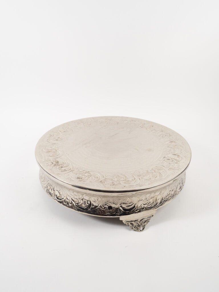 SILVER ROUND ORNATE CAKE STAND 18"