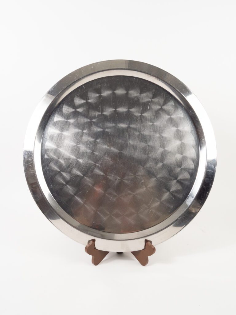 STAINLESS STEEL ROUND TRAY 20"