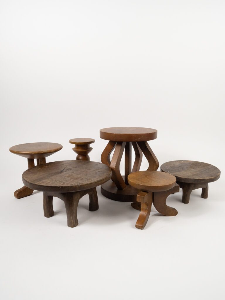 WOOD RISERS