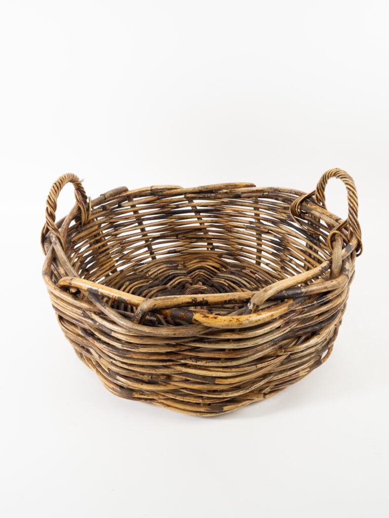LARGE ROUND WILLOW BASKET