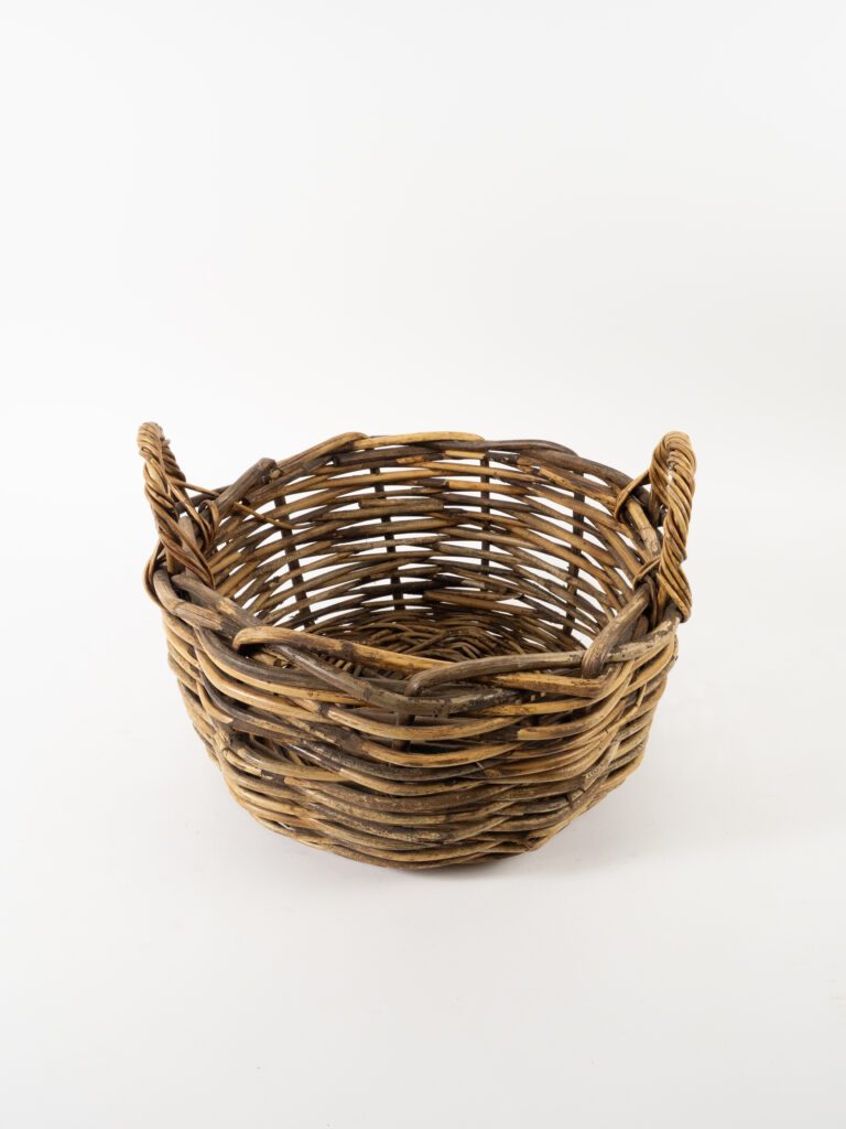 SMALL ROUND WILLOW BASKET