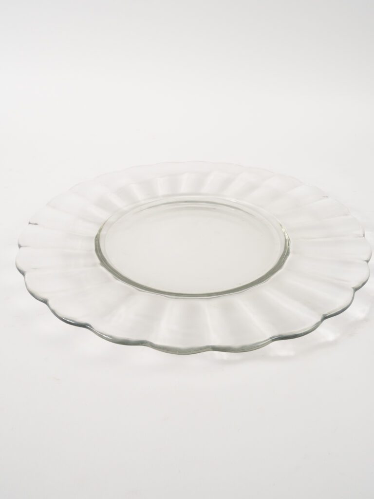 SCALLOPED PUNCHTRAY 14"