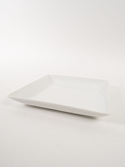 WHITE SQUARE CERAMIC PLATE 10.5"