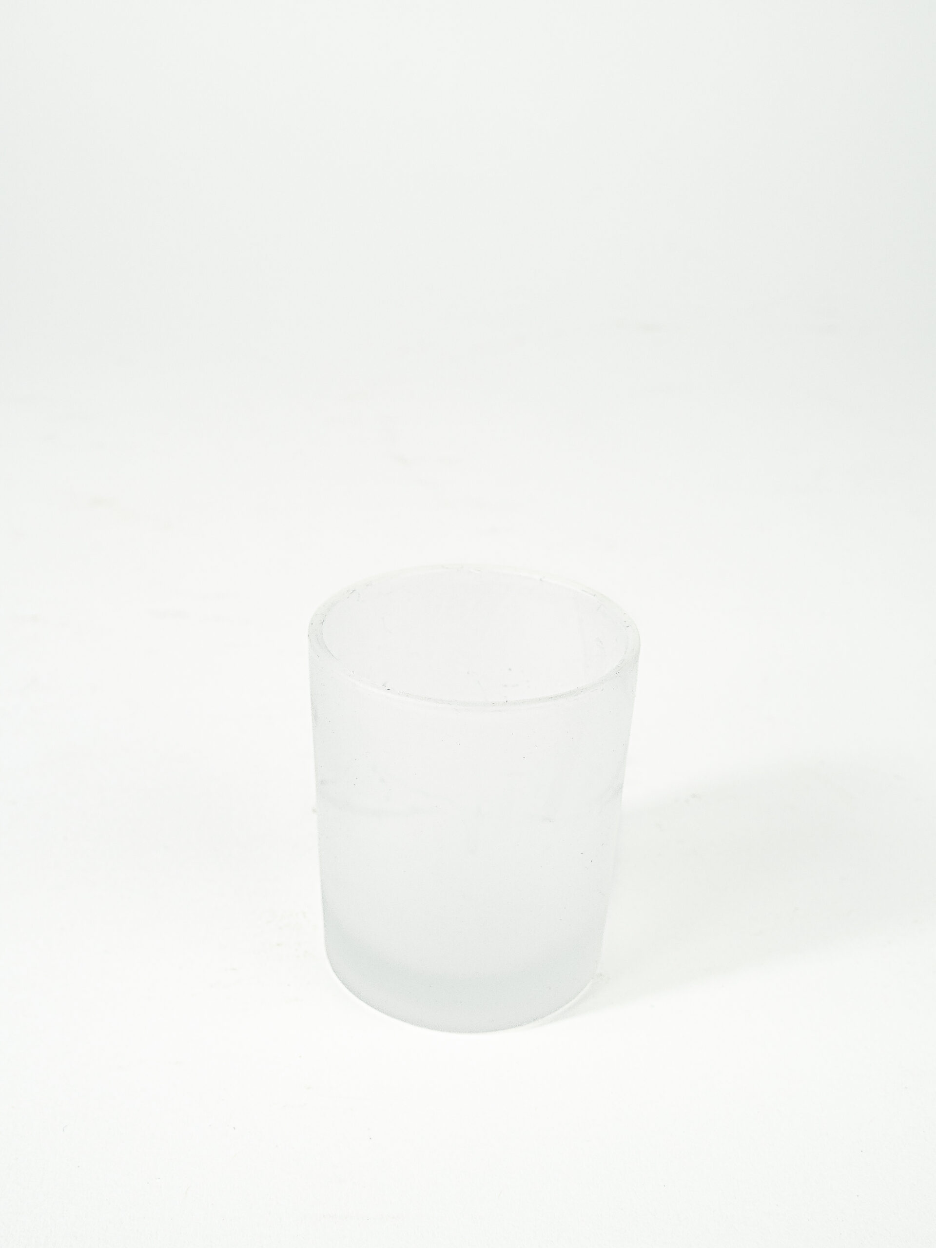 FROSTED VOTIVE 2.5" W/ INSERT