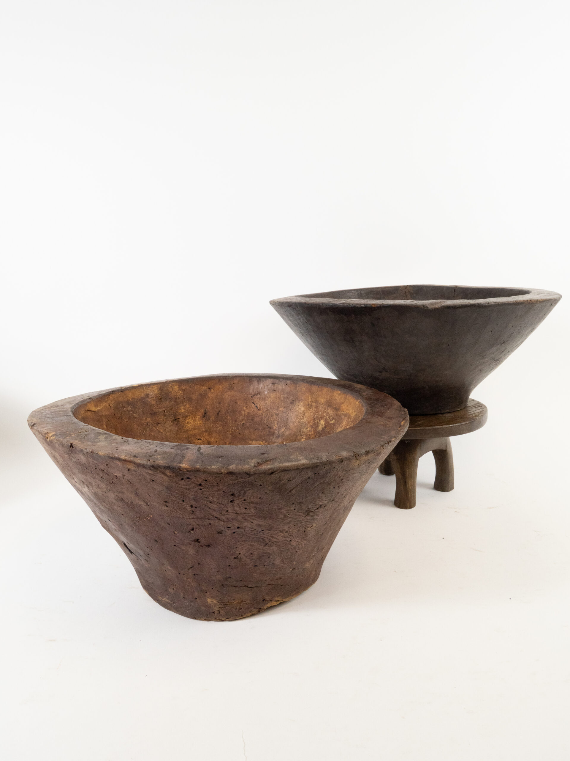 WOODEN CARVED BOWL (ASSORTED SIZES)