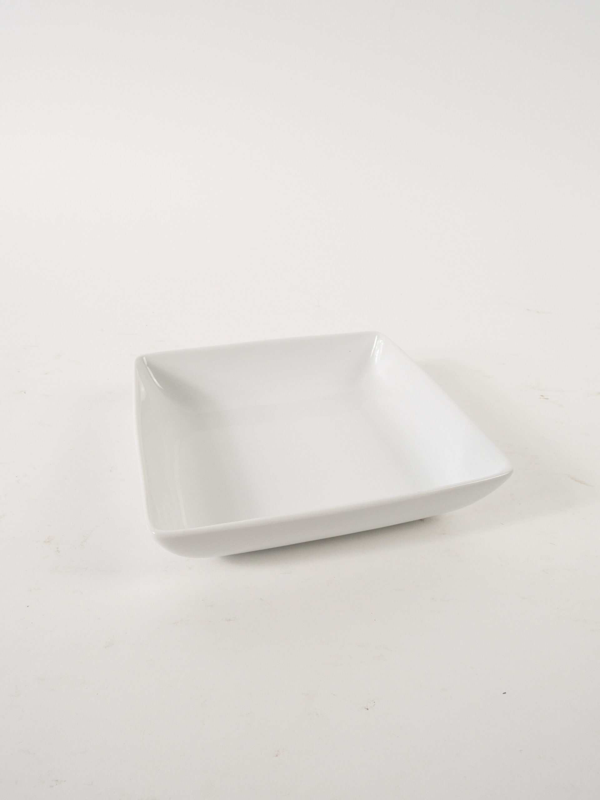 SQUARE CERAMIC BOWL 7" X 2"D