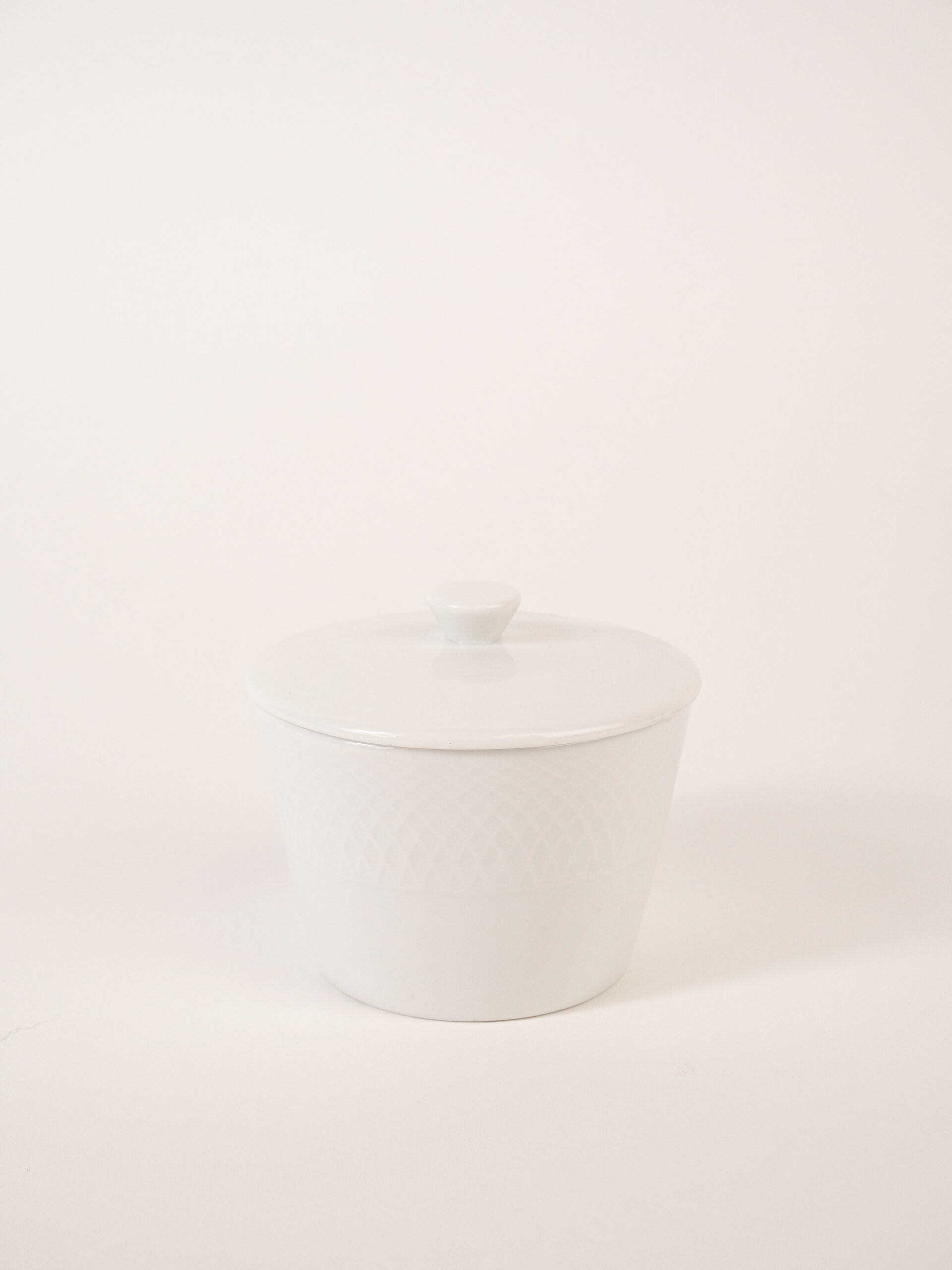 WHITE NEW CENTURY SUGAR BOWL
