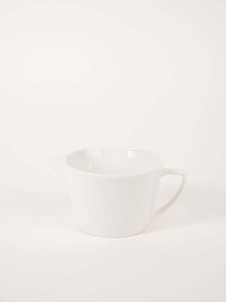 WHITE NEW CENTURY CREAMER