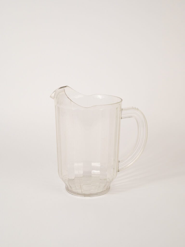 PLASTIC PITCHER 60 OZ