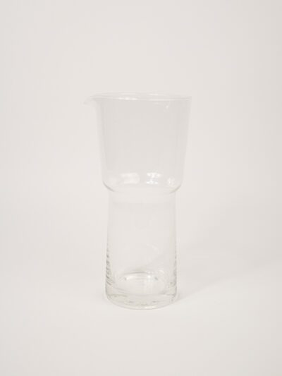 CLEAR CARAFE