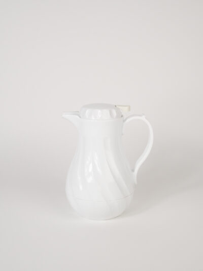WHITE THERMAL PITCHER 20 OZ