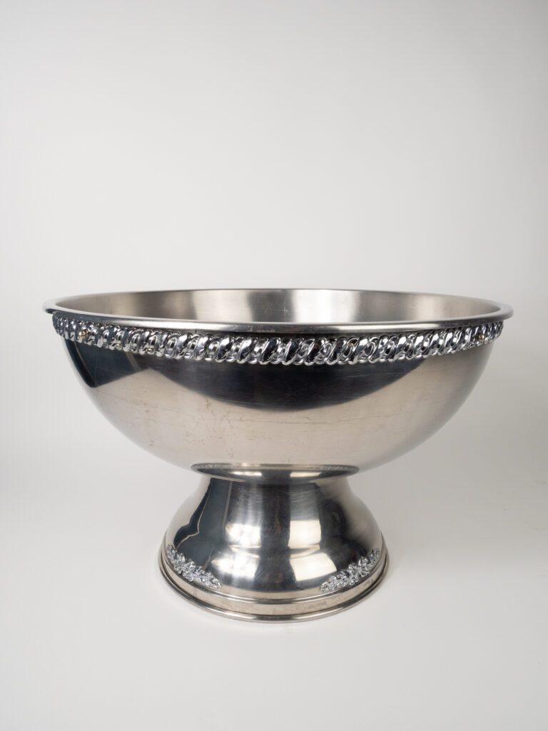 STAINLESS STEEL PUNCHBOWL 28 QT W/ SILVER PEDESTAL