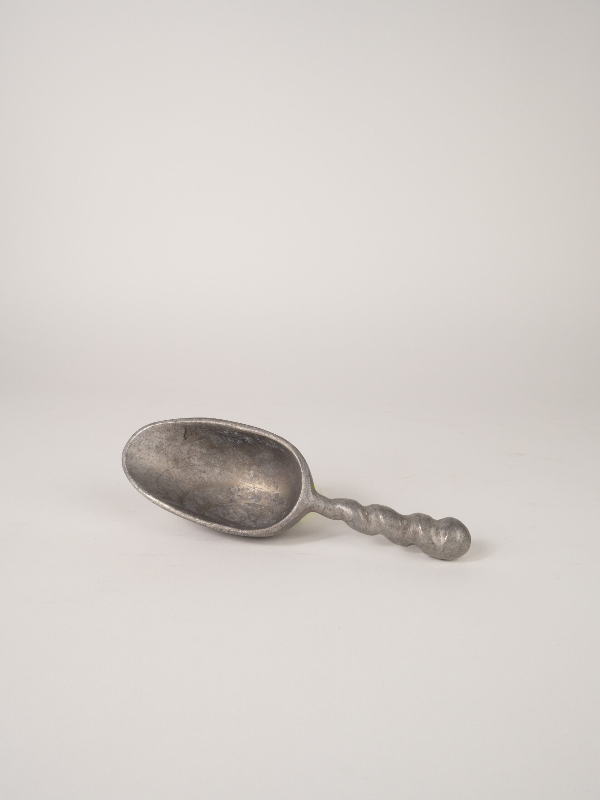 SMALL SWIRL ICE SCOOP
