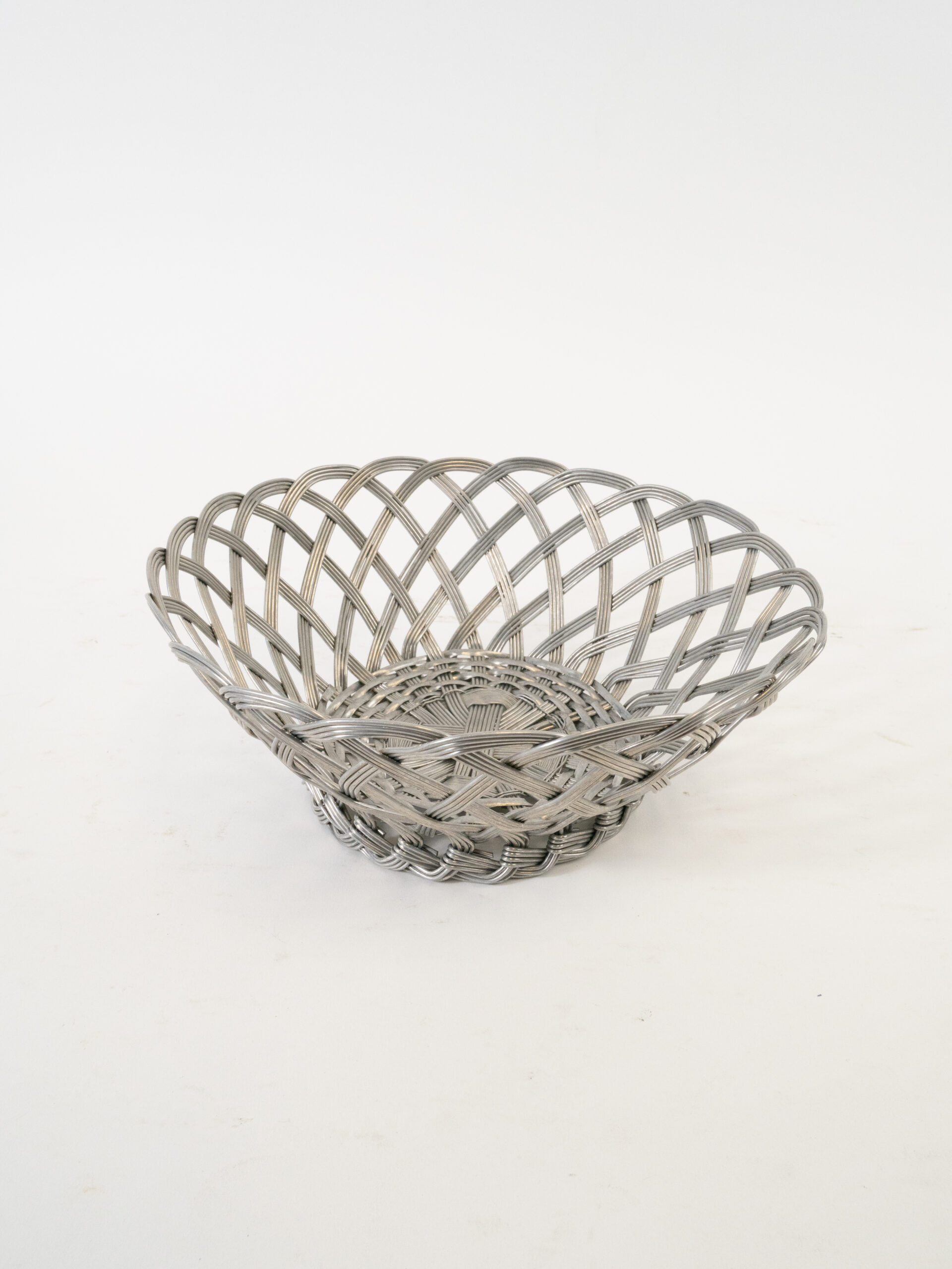 PEWTER BREAD BASKET 10"