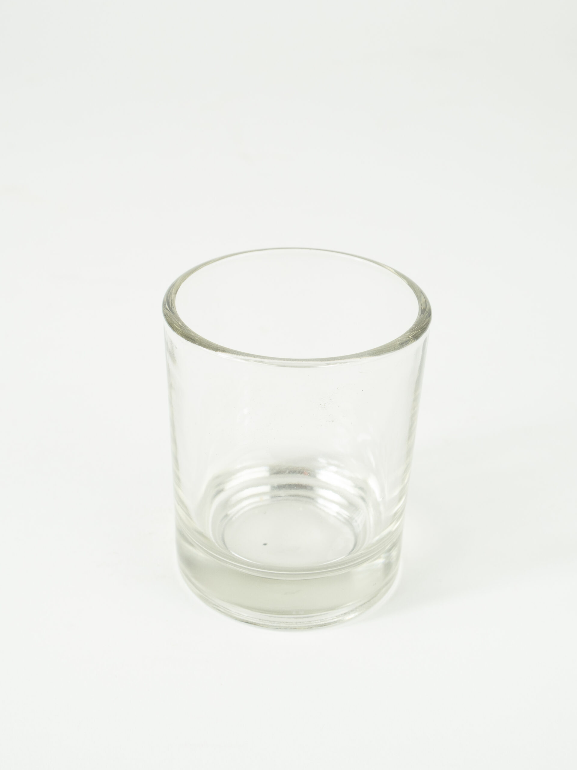 CLEAR VOTIVE 2.5" W/ INSERT