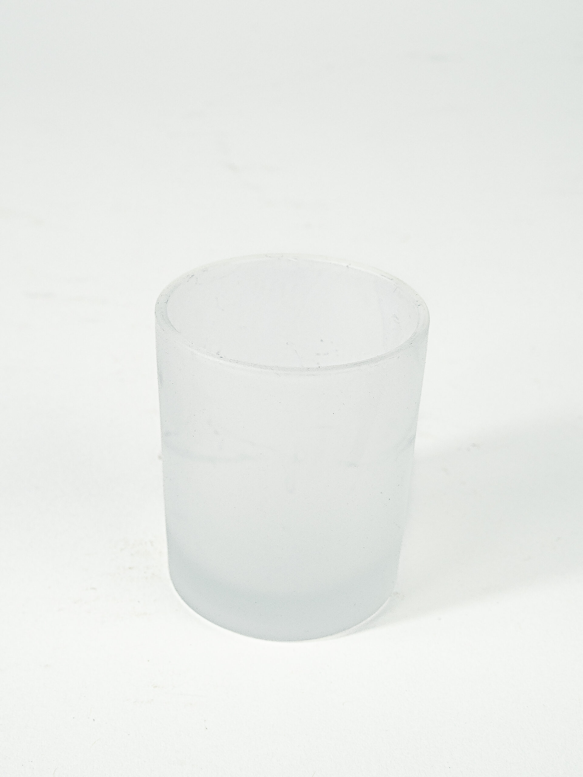 FROSTED VOTIVE 2.5" W/ INSERT