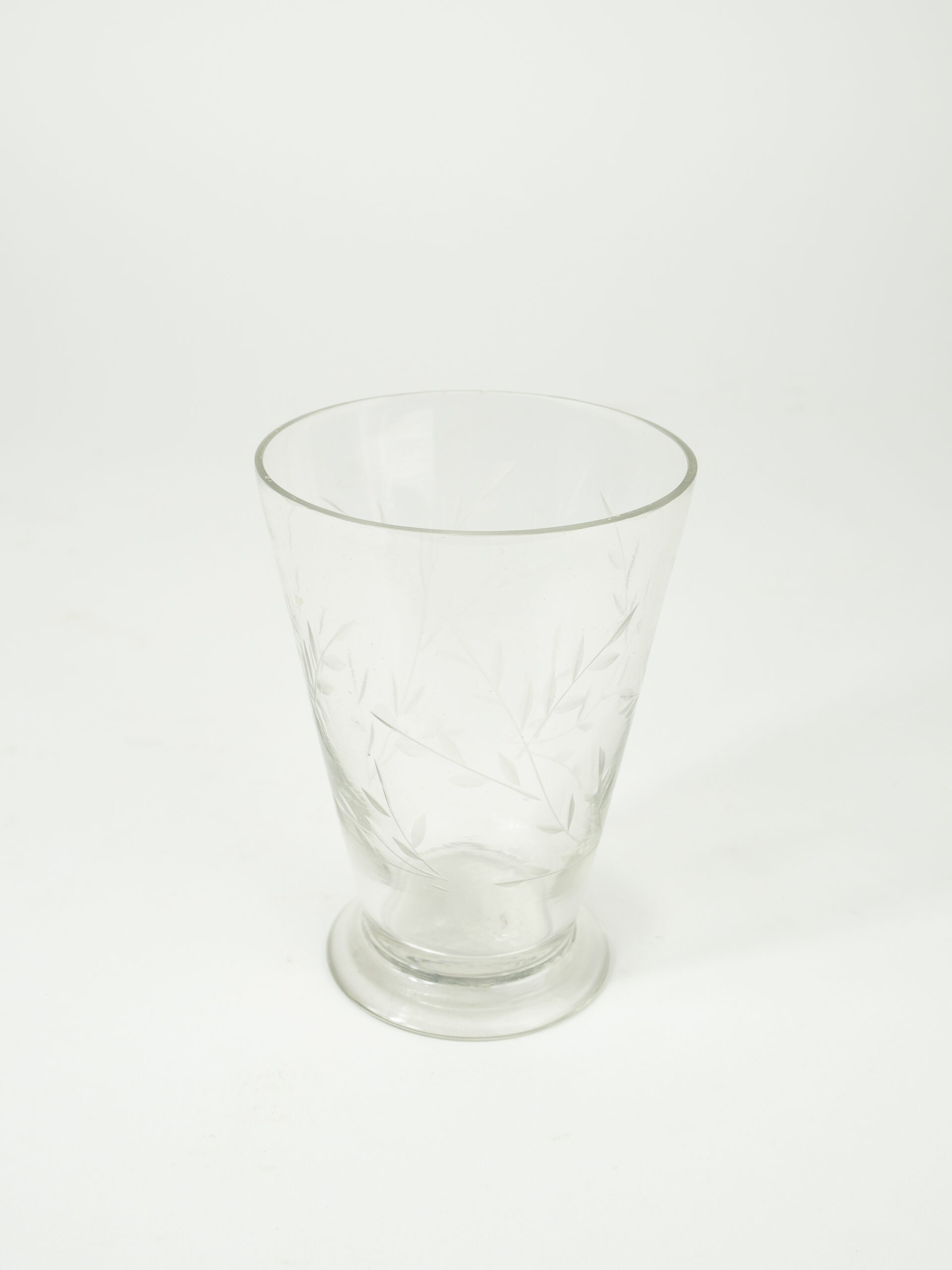 ETCHED VASE VOTIVE W/ INSERT