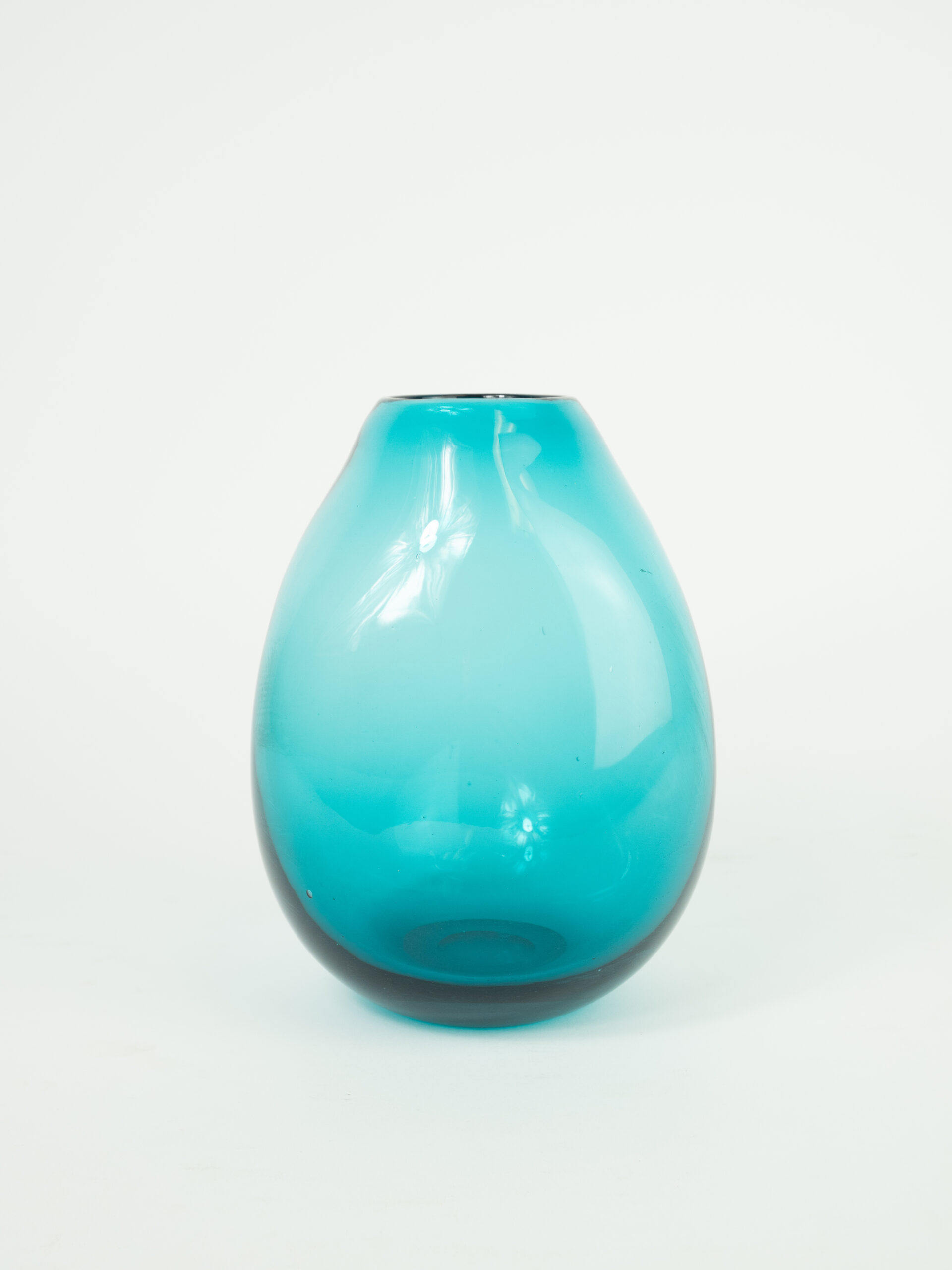 LAGOON-AQUA VASE 6"X8"