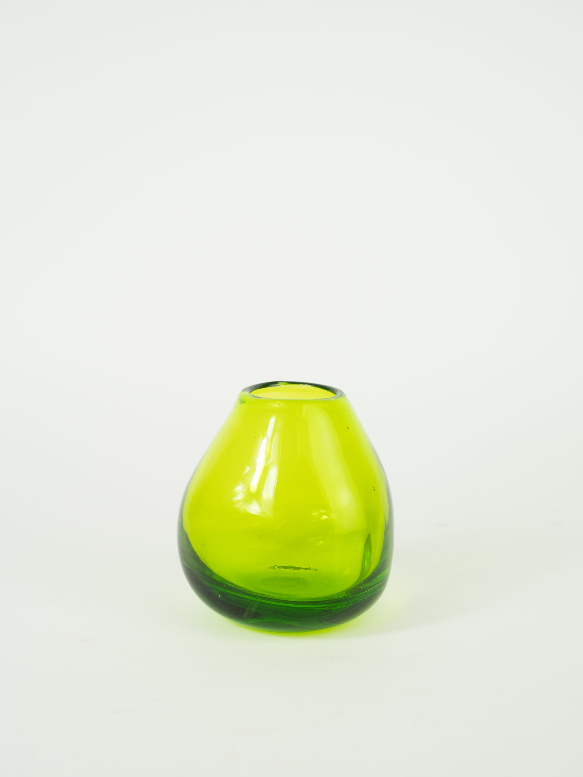 LIGHT GREEN LAGOON VASE 4.5" X 4.5"