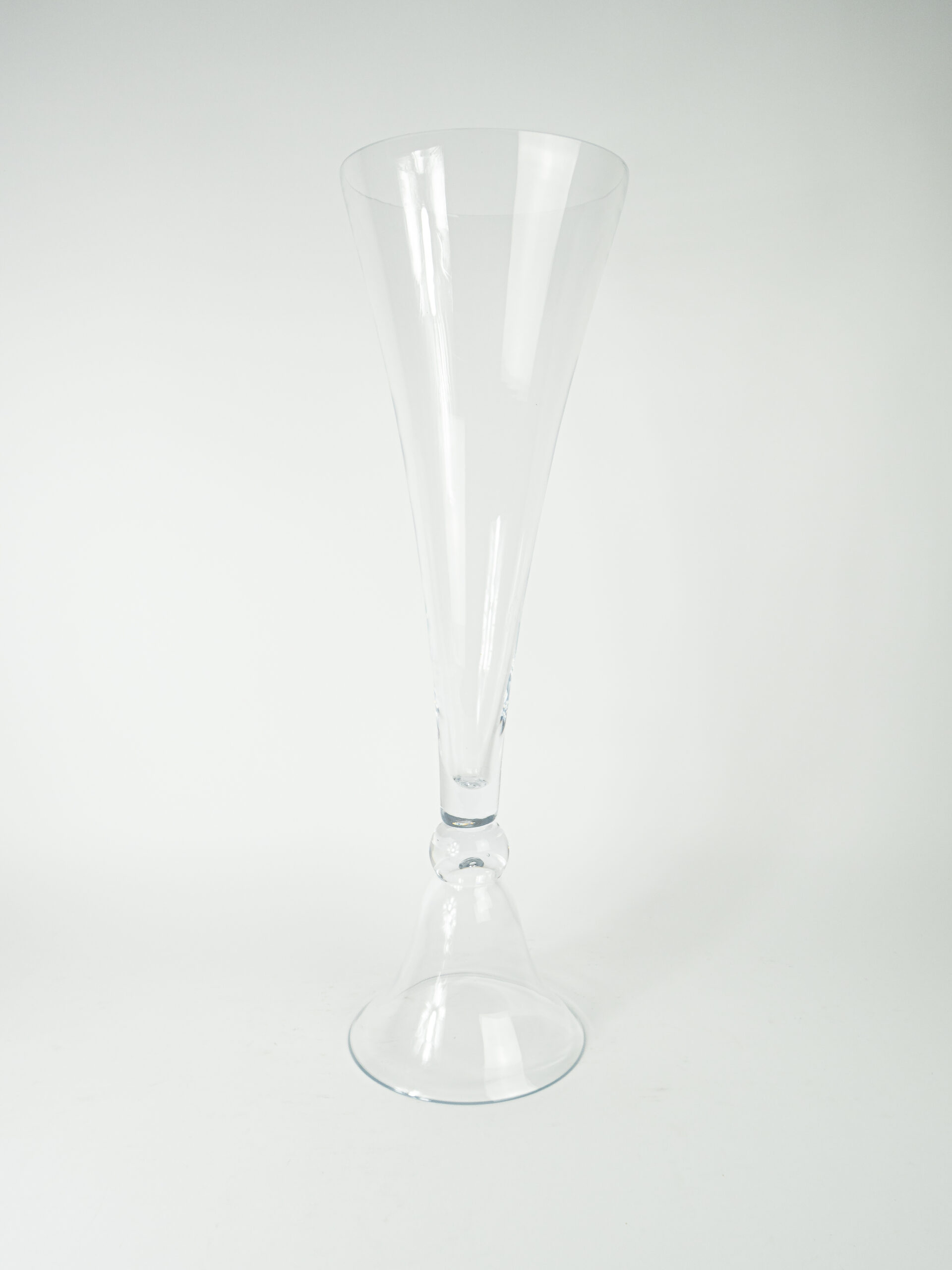 CLARINET VASE 32"