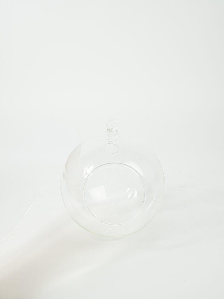 MEDIUM HANGING GLOBE