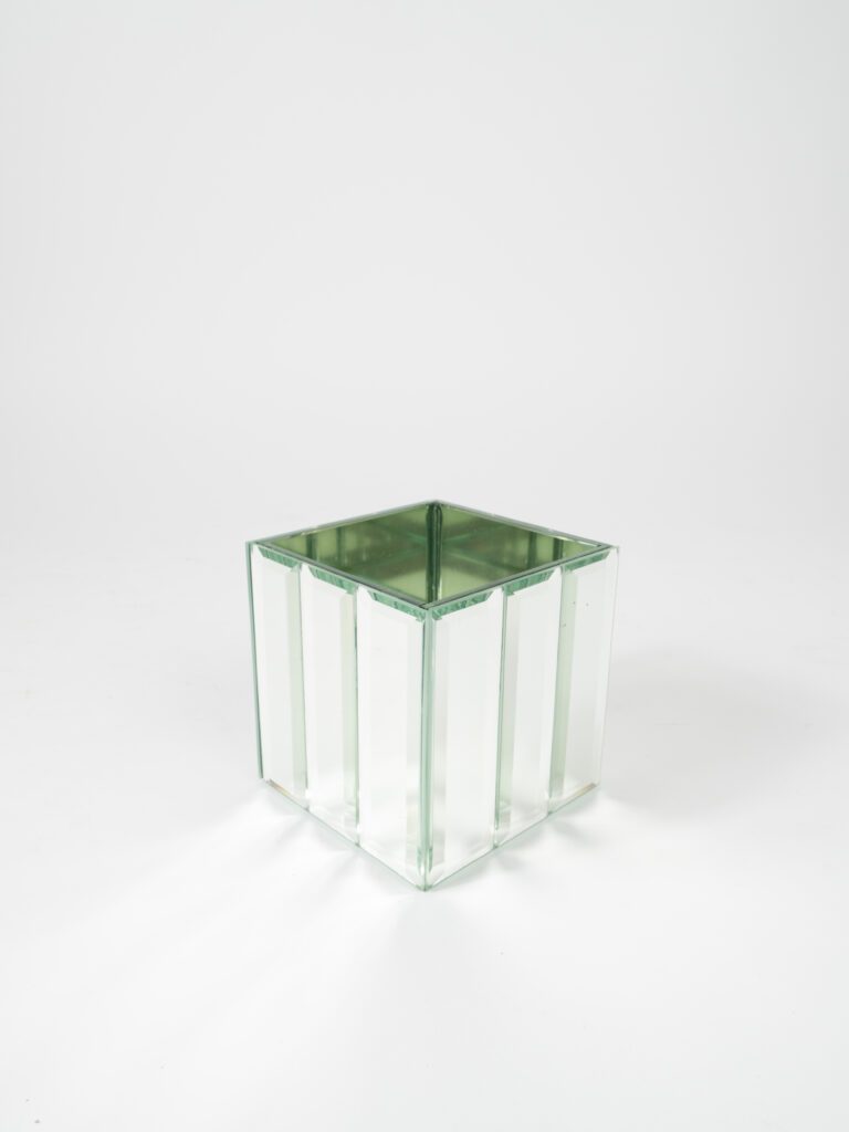 DAZZLE PLANTER CUBE 4"