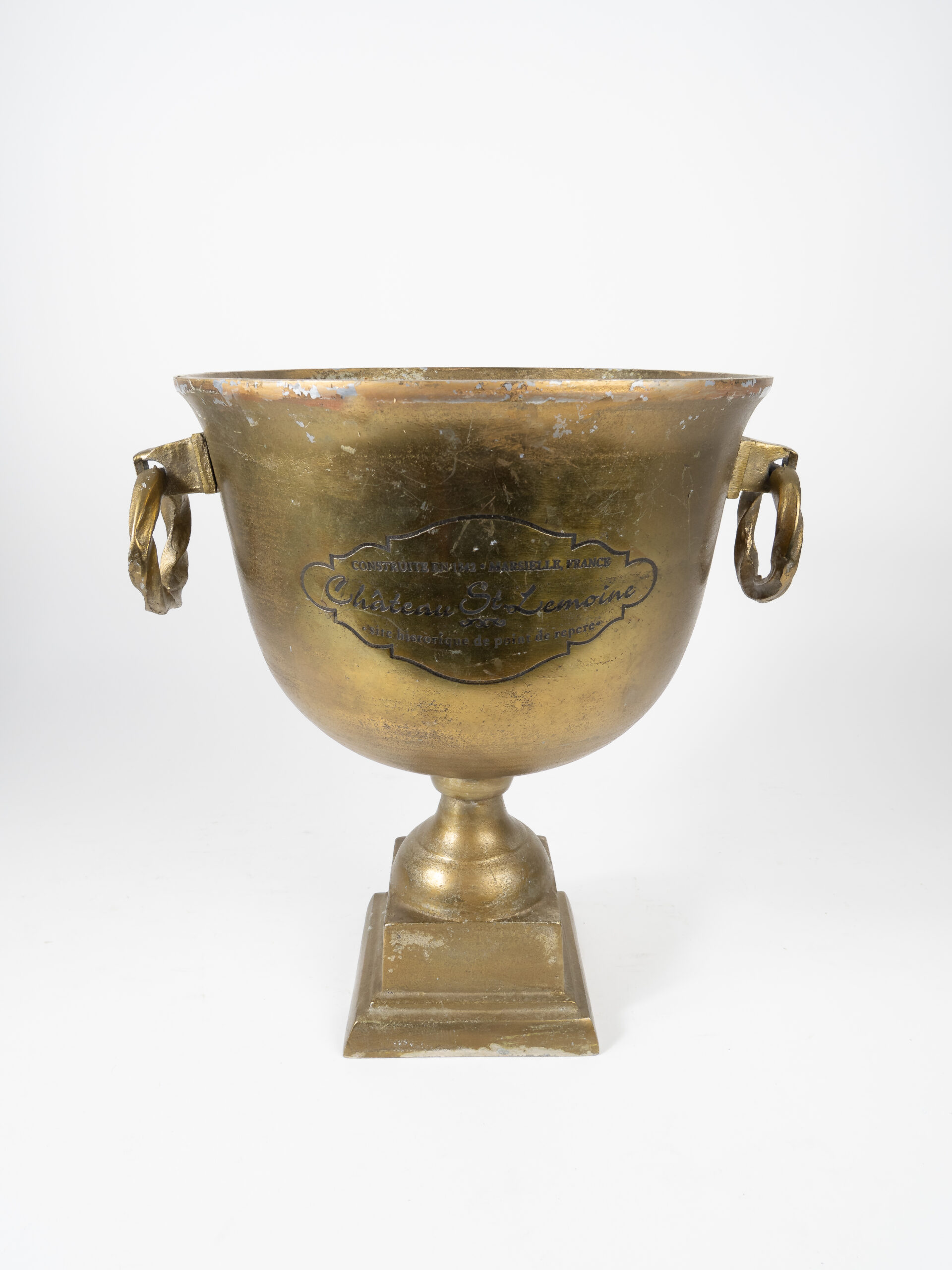 GOLD TROPHY URN
