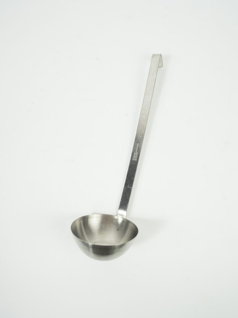 STAINLESS STEEL LADLE 8OZ
