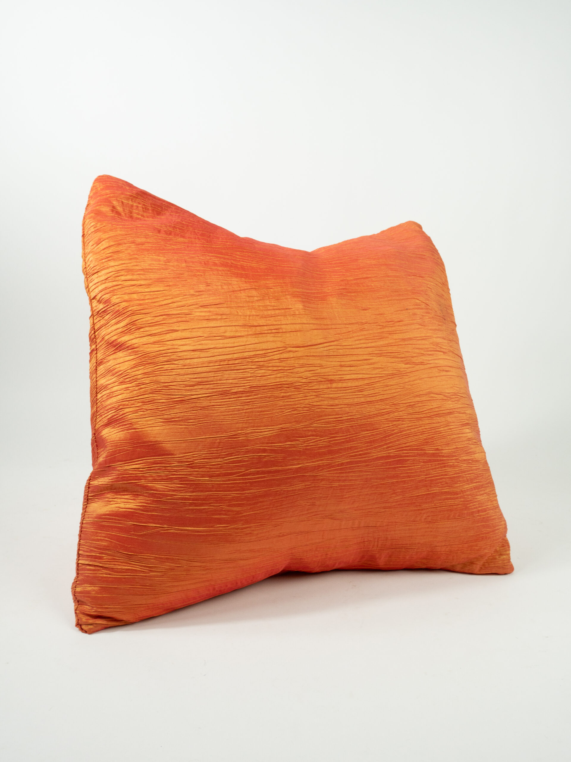CRINKLE ORANGE PILLOW