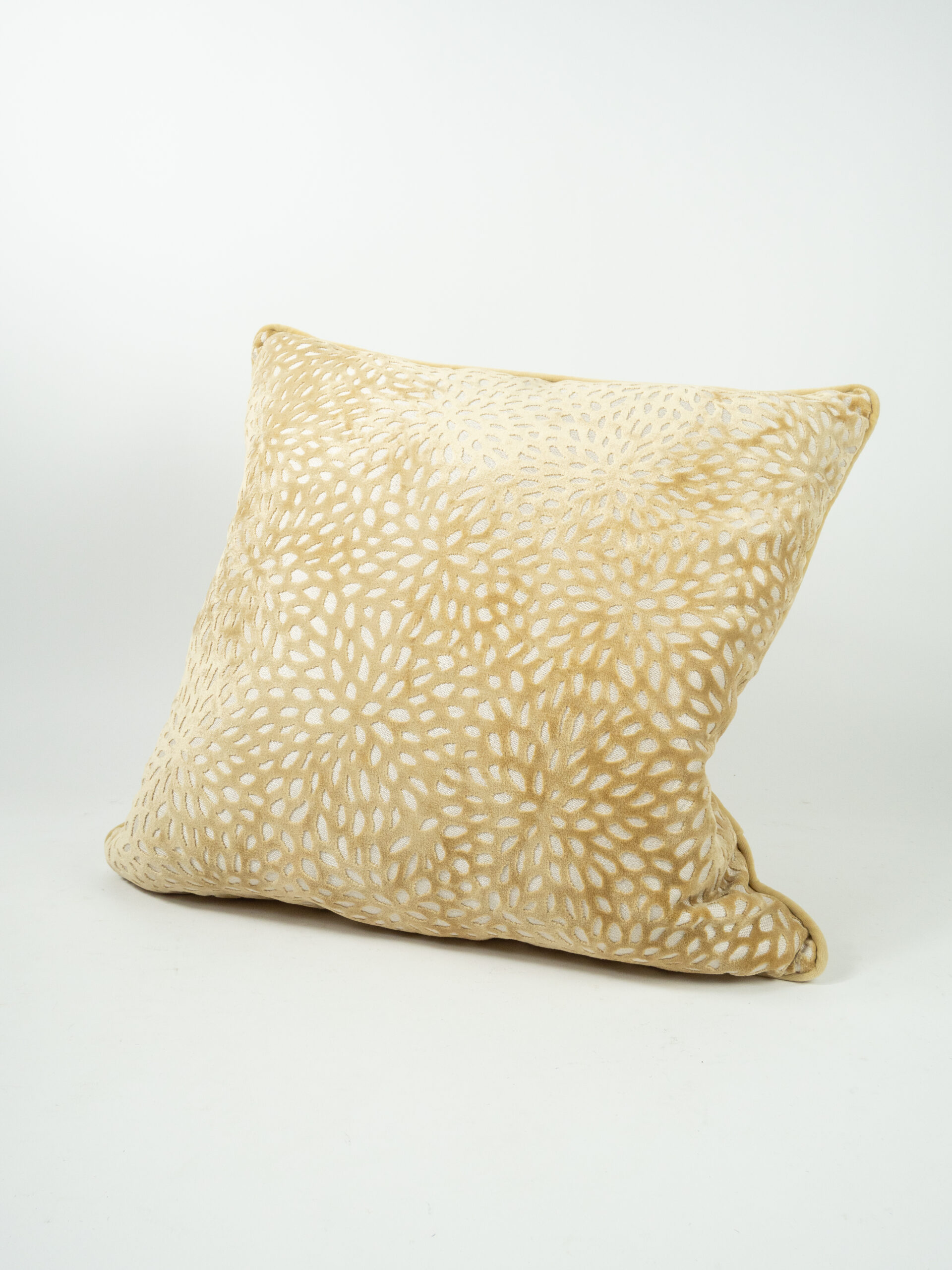GOLD VELOUR PETALS PILLOW