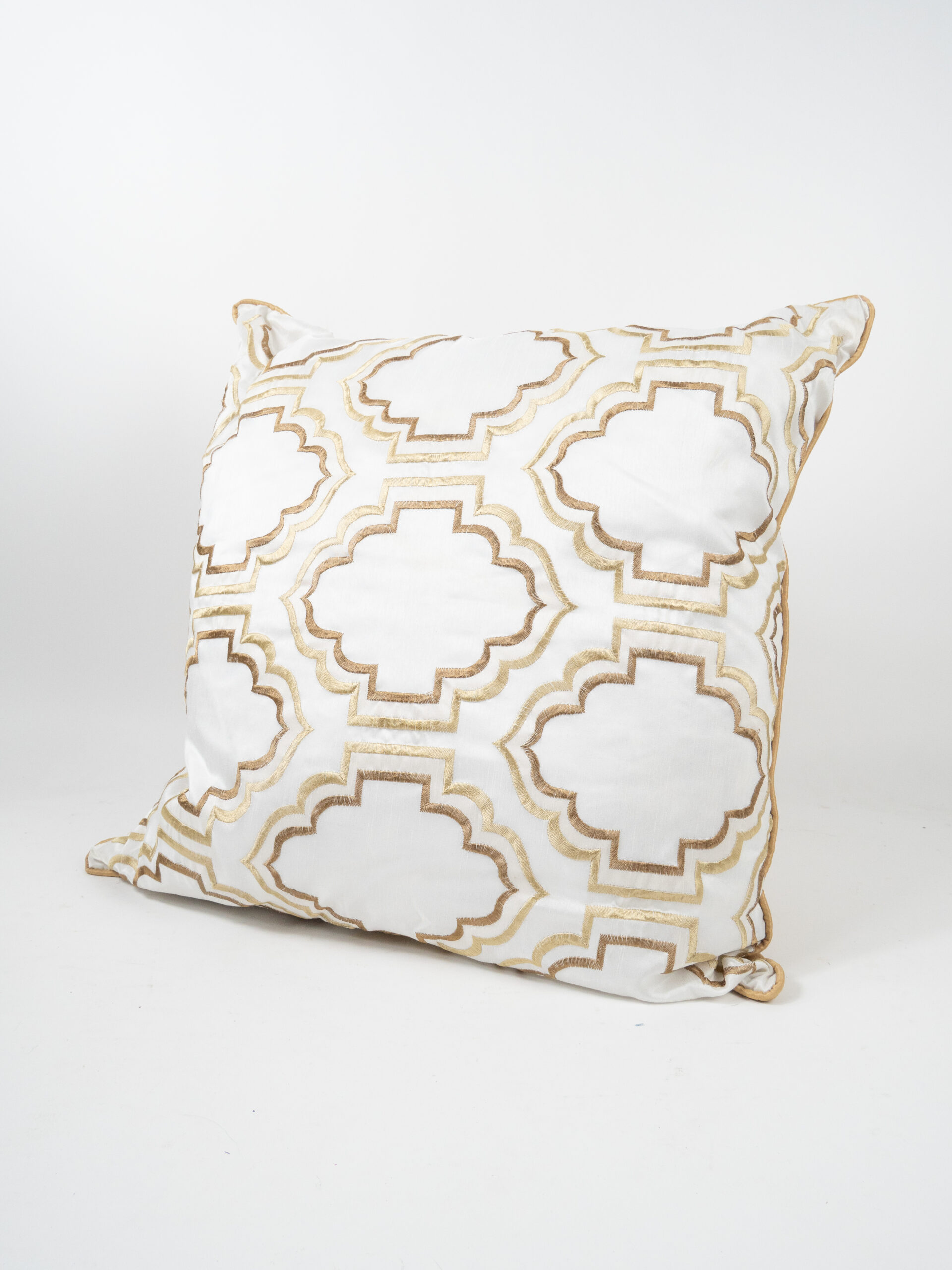 SHANGHAI GOLD PILLOW
