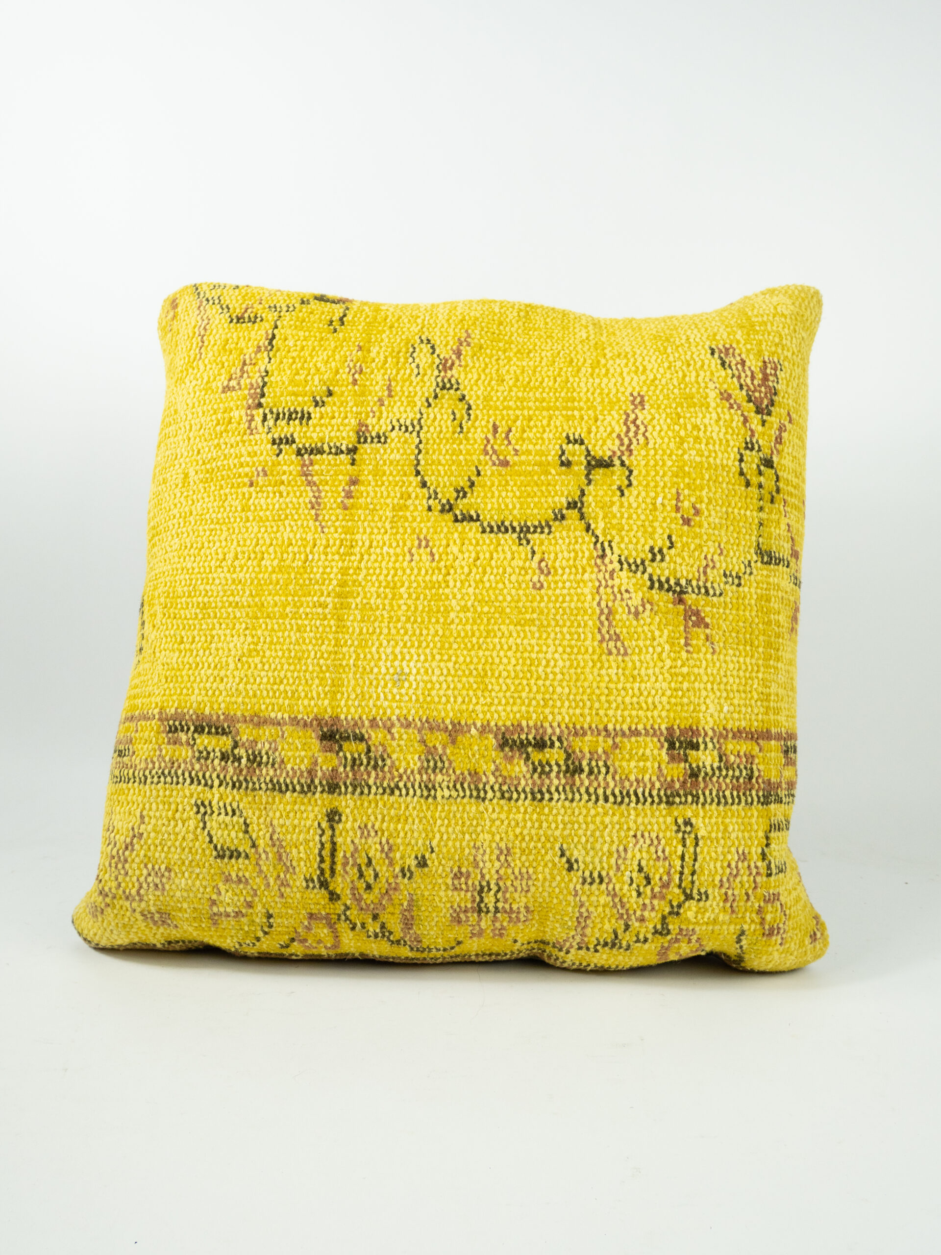 SAFFRON RUG PILLOW