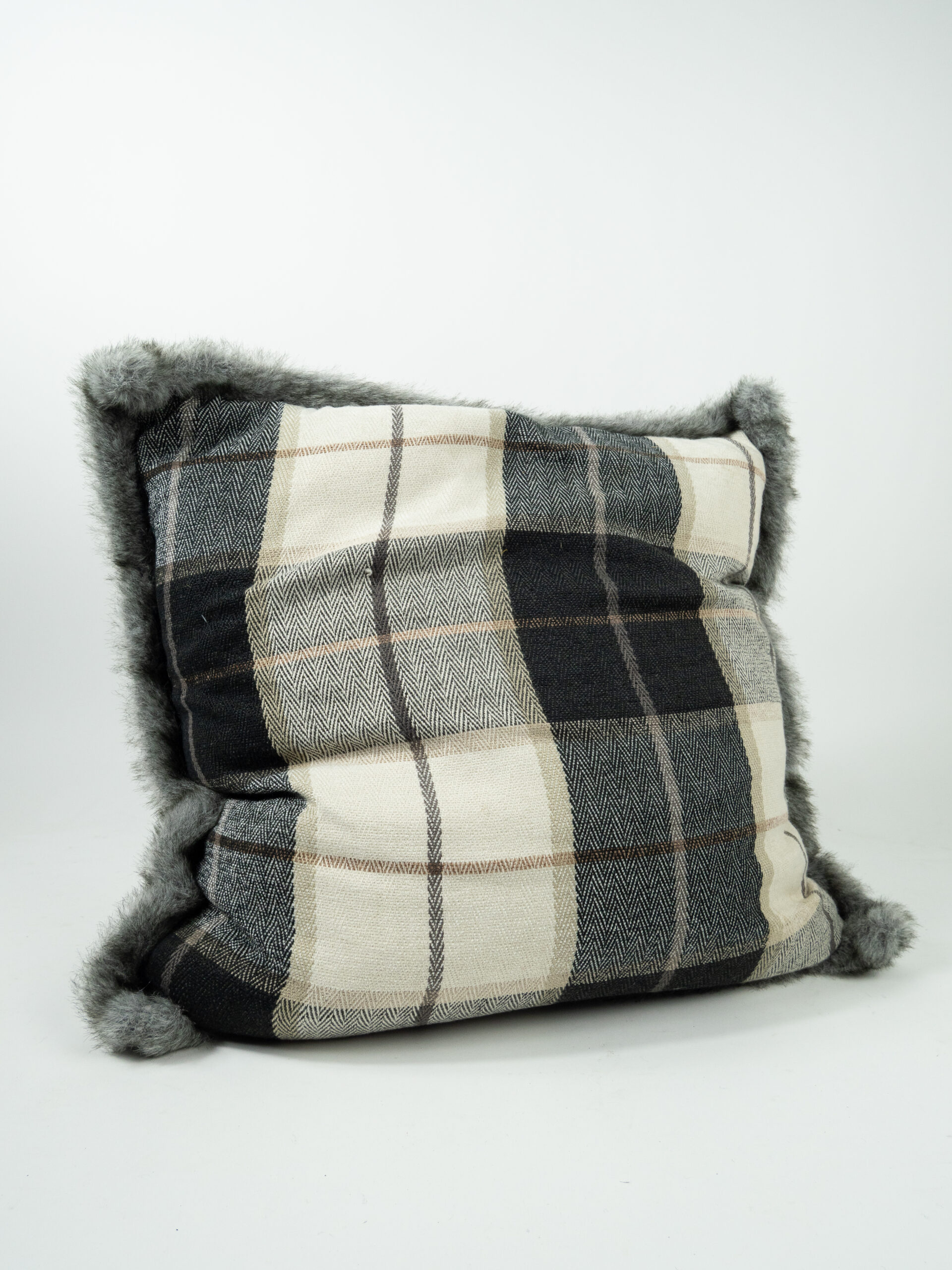 BLACK PLAID PILLOW W/ FUR