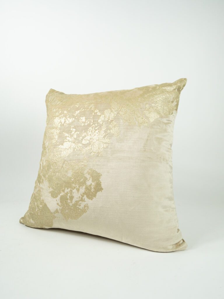 VELVET MOTTLED GOLD PILLOW