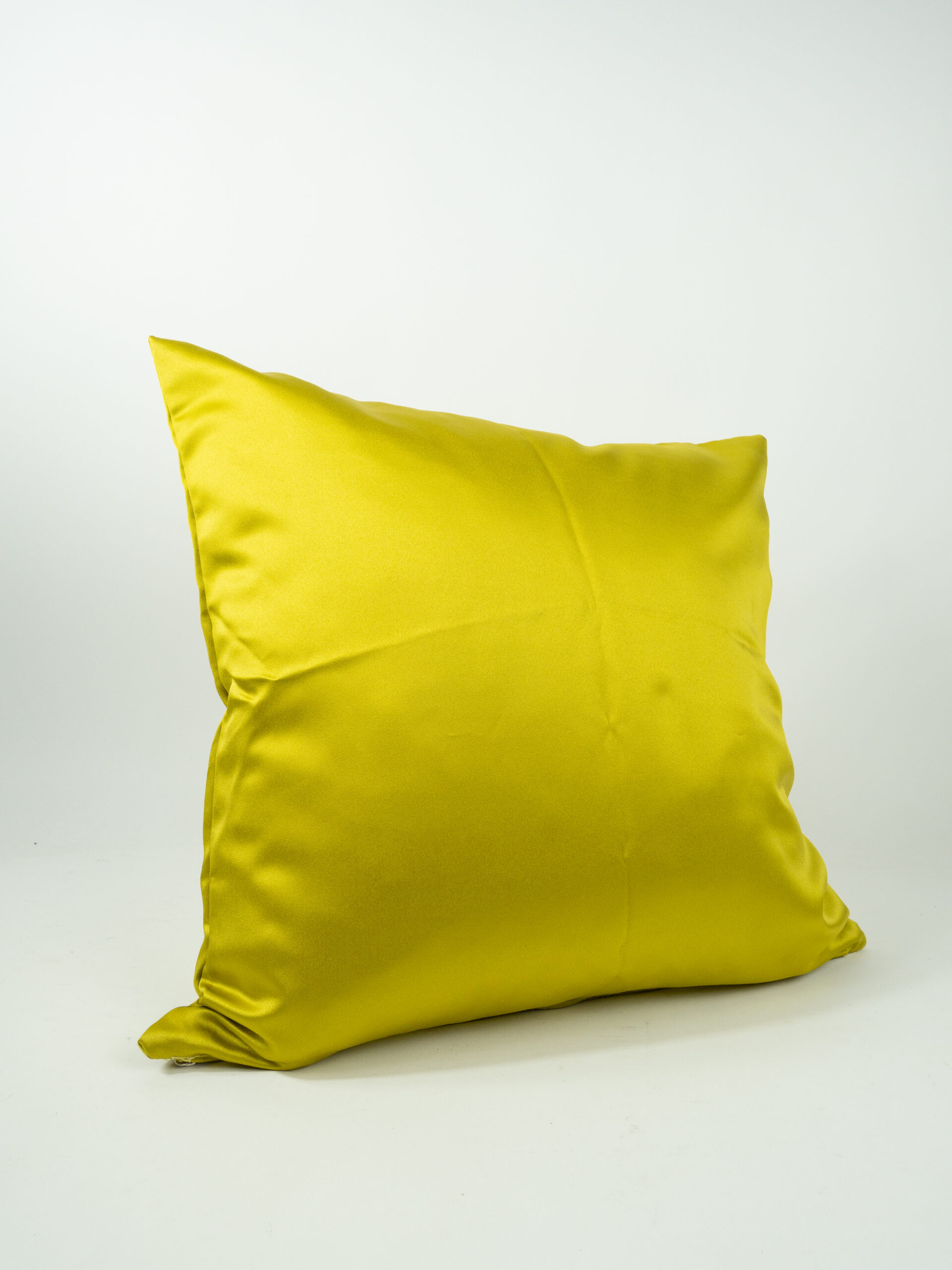MATTE SATIN CITRON PILLOW