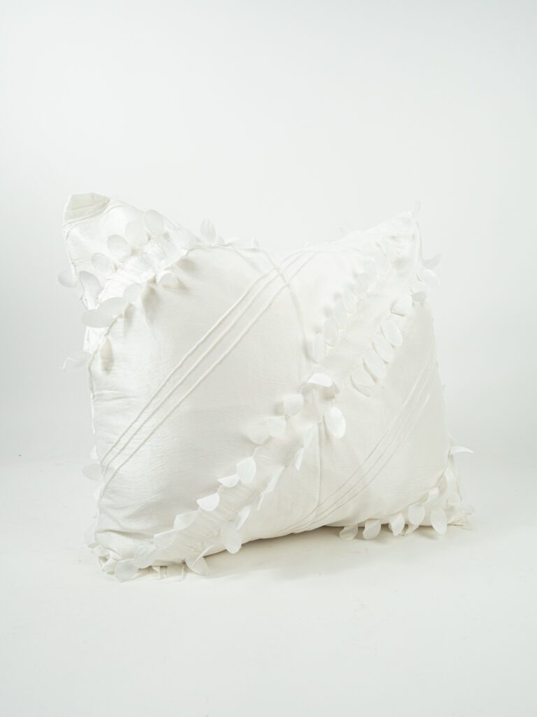 CASCADE WHITE PILLOW