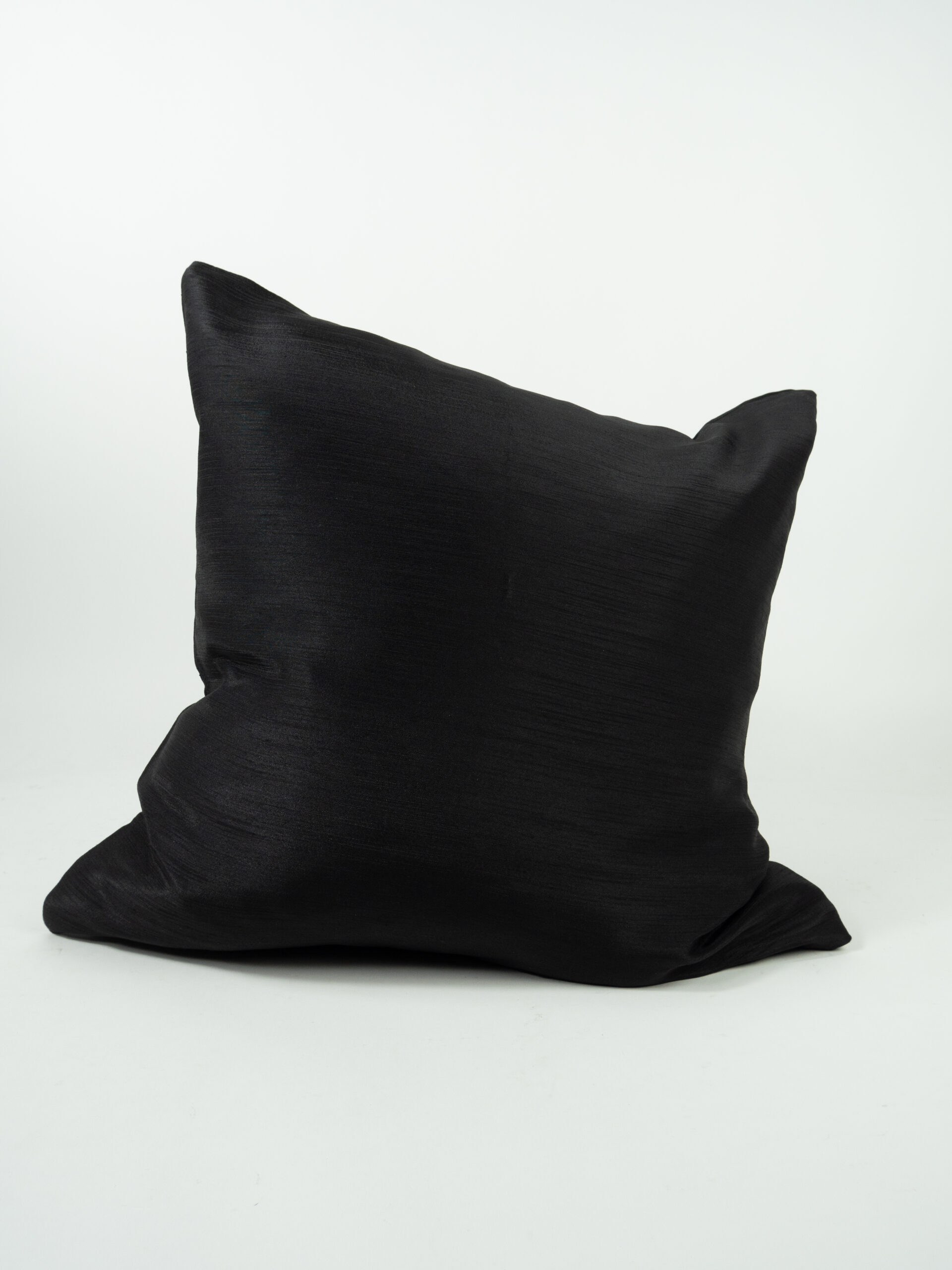 MAJESTIC DUPIONI BLACK PILLOW