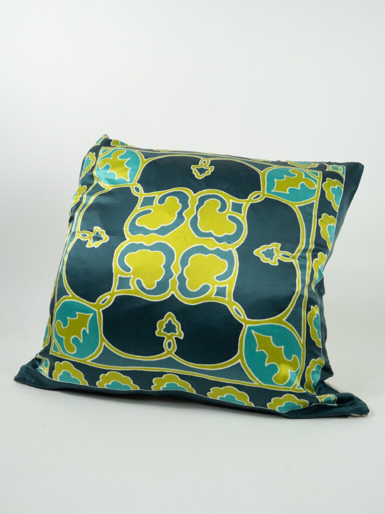 ORIENTAL PILLOW