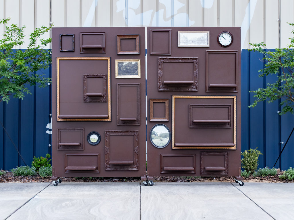 BROWN WALLS W/ FRAMES